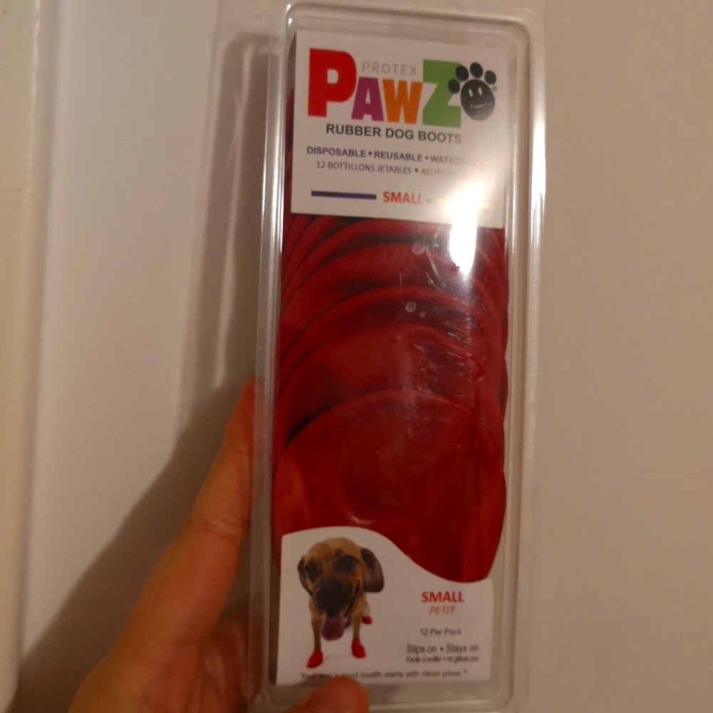 Pawz snow boots for dogs